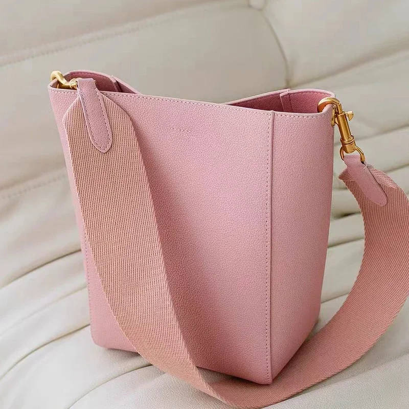 Wide Shoulder Strap Bucket Bag Woman Shoulder Crossbody Bag Simplicity Fashion Versatile Soft Two Layer Cowhide Inner Liner