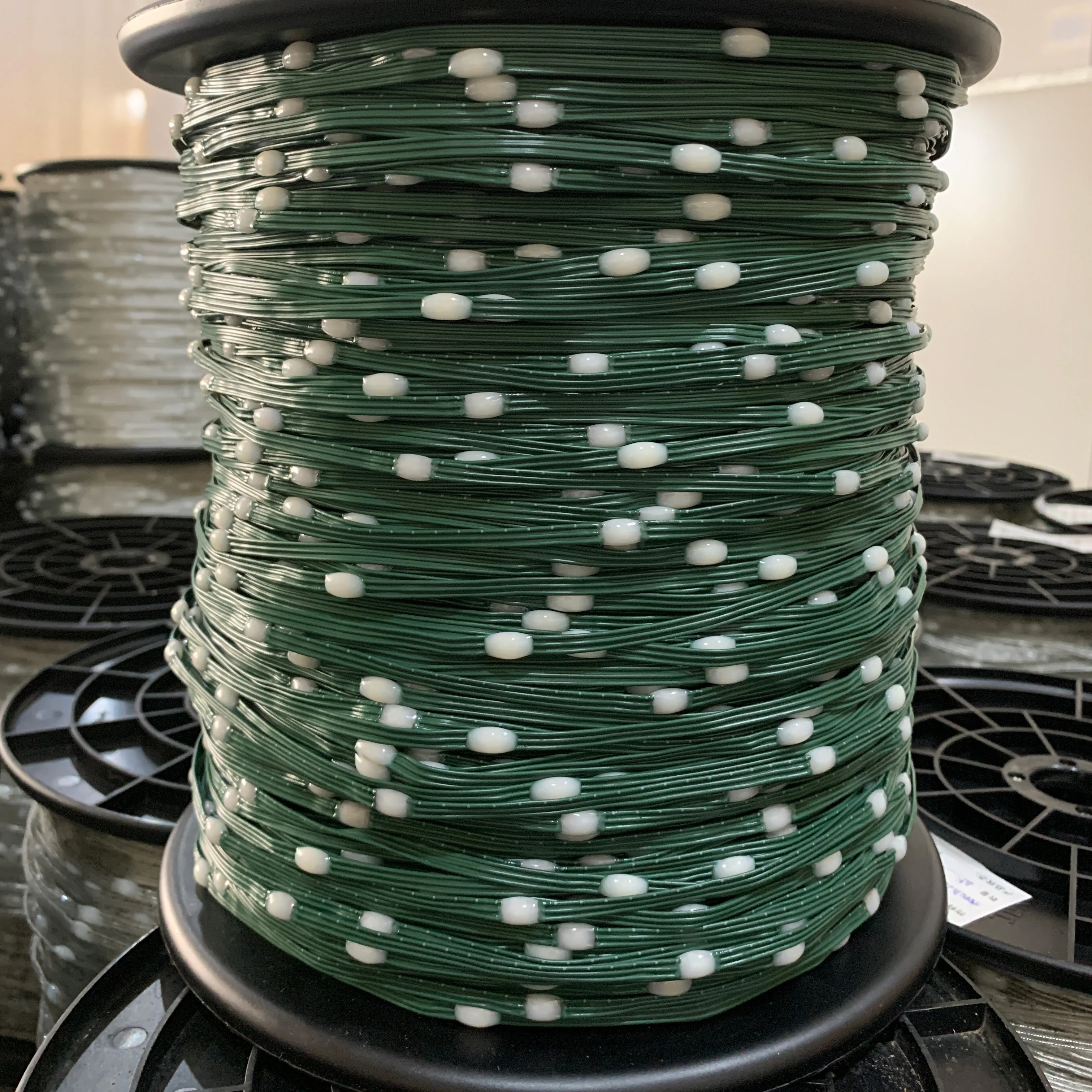 YYHC Atacado WS2811 RGB Full Color Programável LED Pixel String Lights À Prova D 'Água Cuttable Inteligente Natal Ao Ar Livre Point Lig