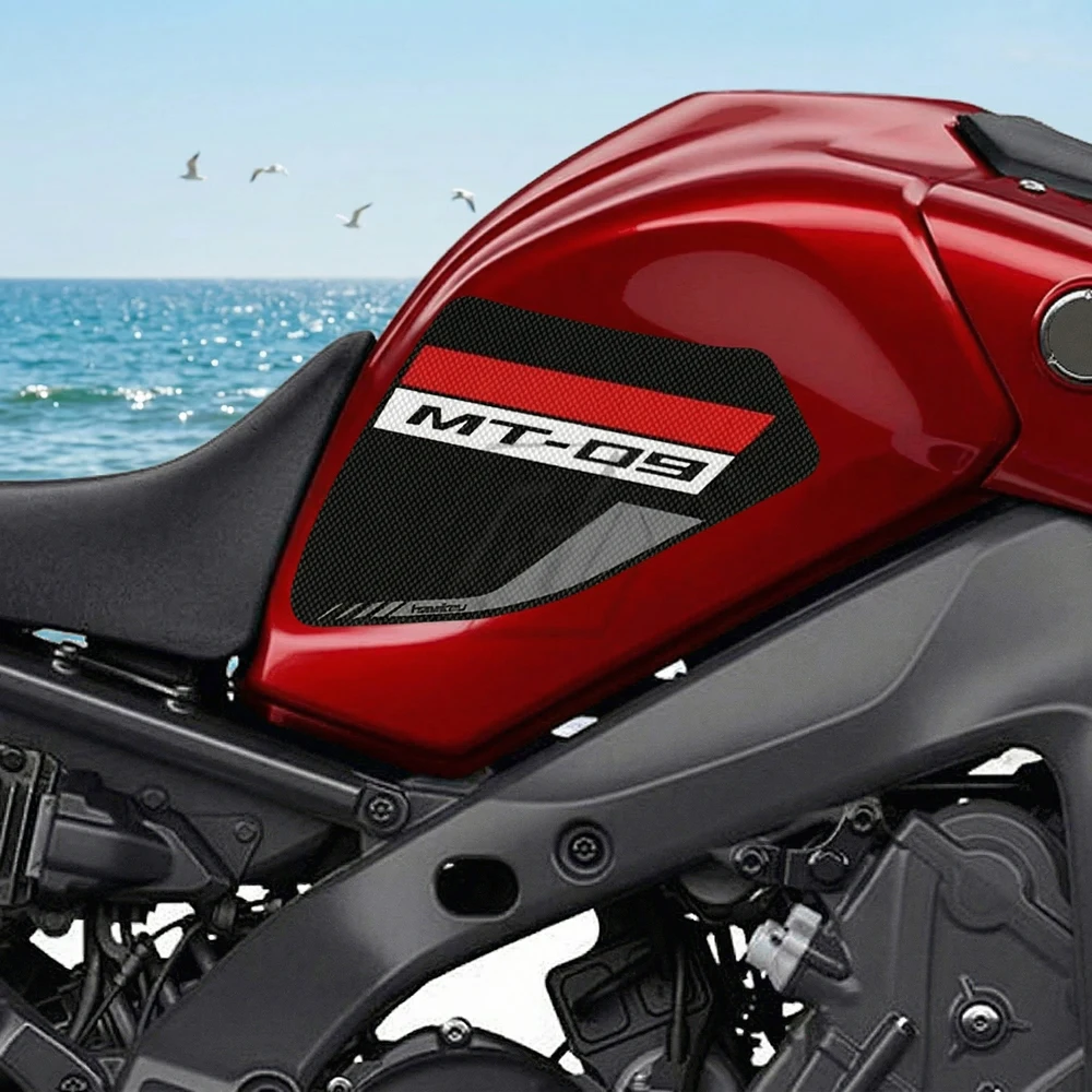 

Защитная накладка на бак мотоцикла (наклейка) для коленей Yamaha MT-09 2021-2024
