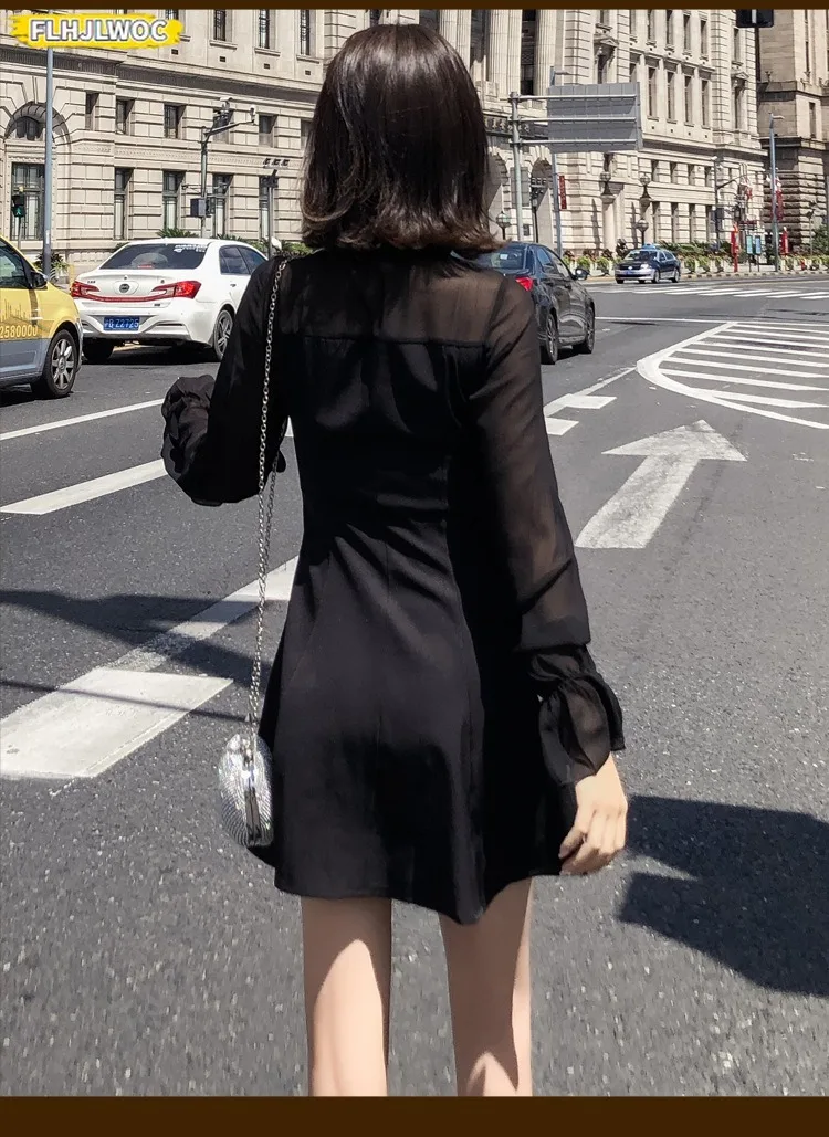 Vestido corto negro con manga acampanada para mujer, minivestido Sexy de malla transparente con lentejuelas, estilo Retro y Vintage