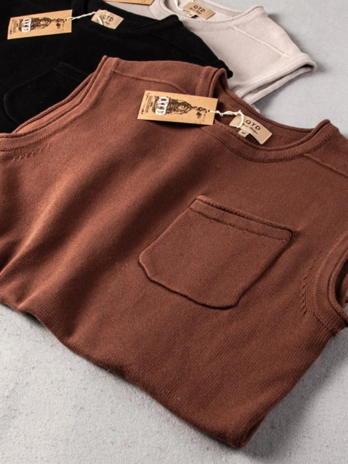 

Круглый вязаный жилет в американском стиле ретро, мужской весенне-осенний свитер в Корейском стиле, теплый вязаный топ, накладка на плечо