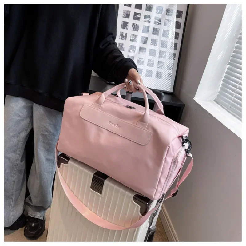 Borsa da palestra sportiva da donna per uomo Borsa a tracolla di alta qualità Borse da viaggio Borsa da fitness per yoga con scomparto per scarpe e tasca bagnata