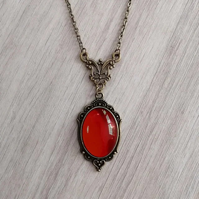 Gothic Vintage Red Quartz Crystal Necklace Butterfly Necklace Vampire Embossed Witch Jewelry Accessories Vintage Chokers