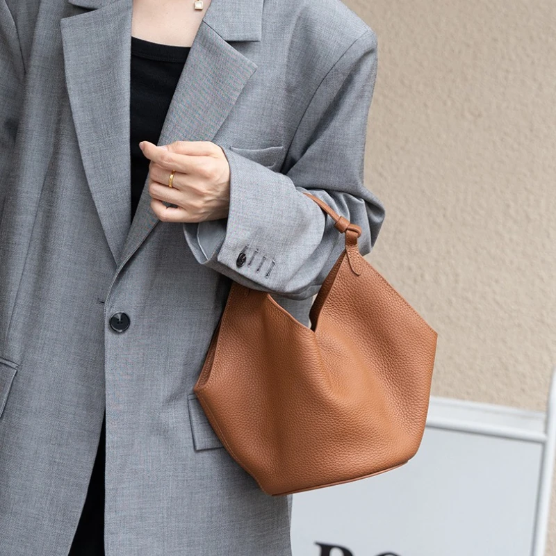 حقائب كتف نسائية من الجلد الطبيعي من الطبقة الأولى، حقائب يد كبيرة للركاب، تصميم أنيق تحت الإبط
