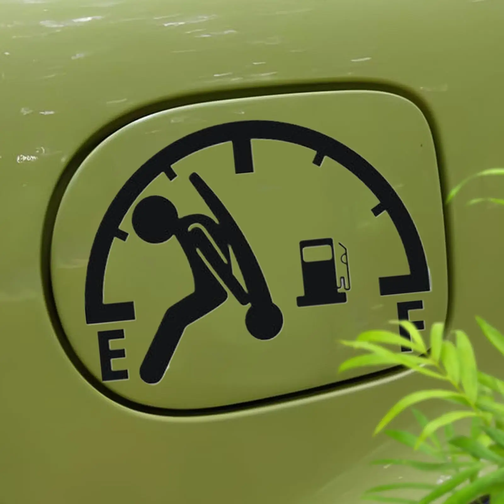 Car Stickers Reflective Car Tank Cap Stickers Decal Waterproof Exterior Sign Funny Car Tank Pointer Sticker Auto Decoration