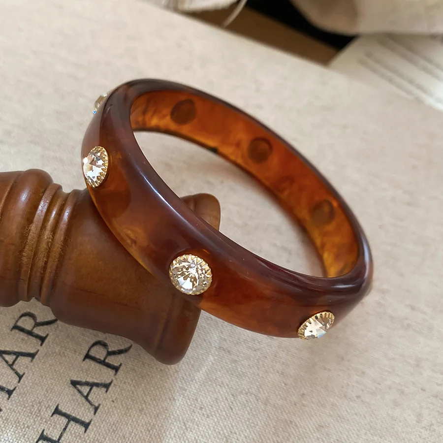 8 ألوان مستديرة الراتنج حجر الراين أساور واسعة خمر موضة هندسية سوار الإسورة للنساء الرجال هدية مجوهرات