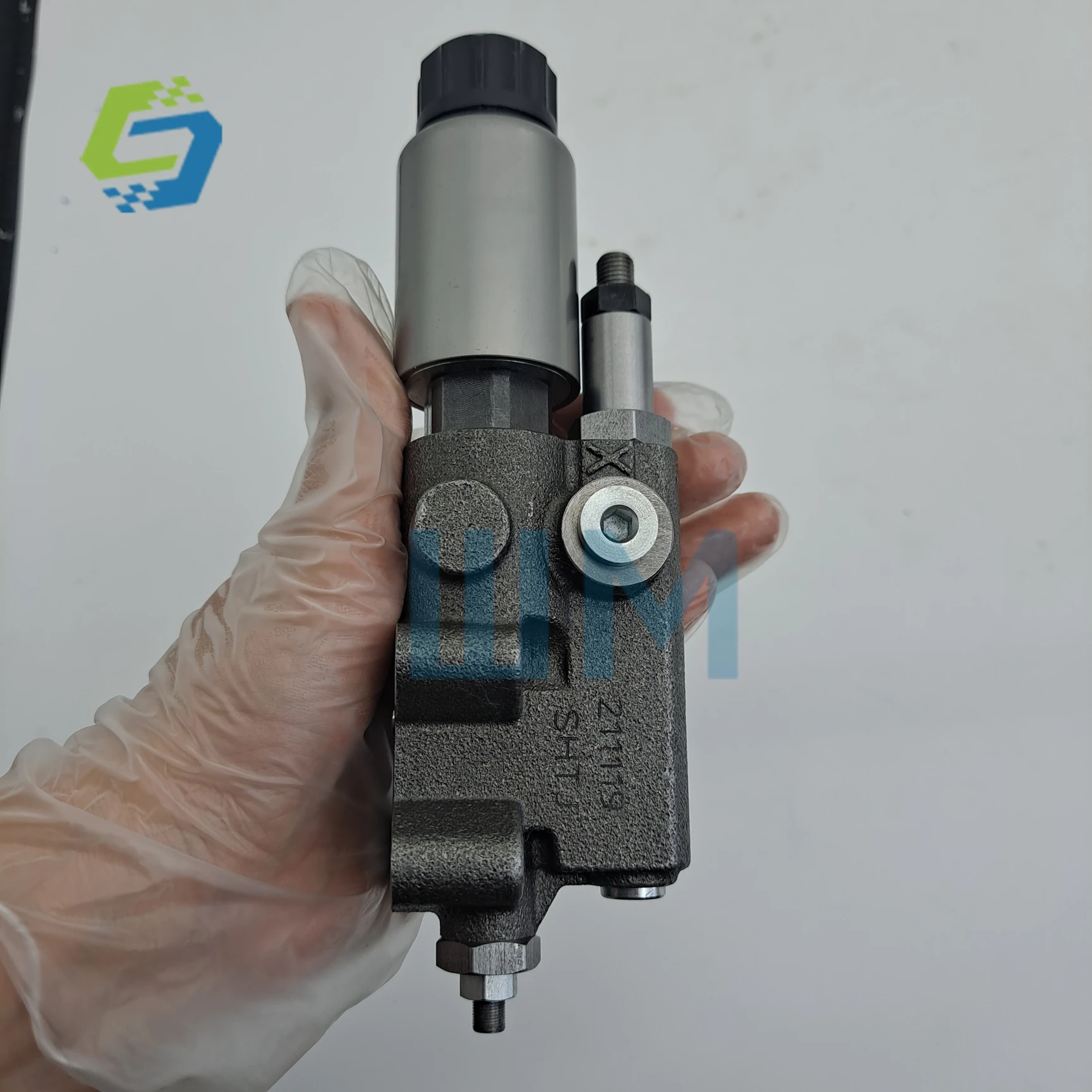Machinery Spare Parts Control Solenoid 15043827 15043827 for L90H L110H L110G L90G L60H L70F Wheel Loader