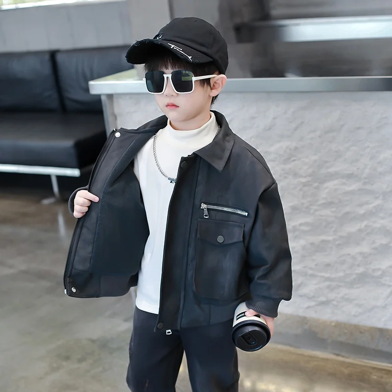 

Thiened Autumn Winter Leather Jaet for Boys Warm Fce Lined Jaet Trendy Children's Faion Outerwear Coat for Kids