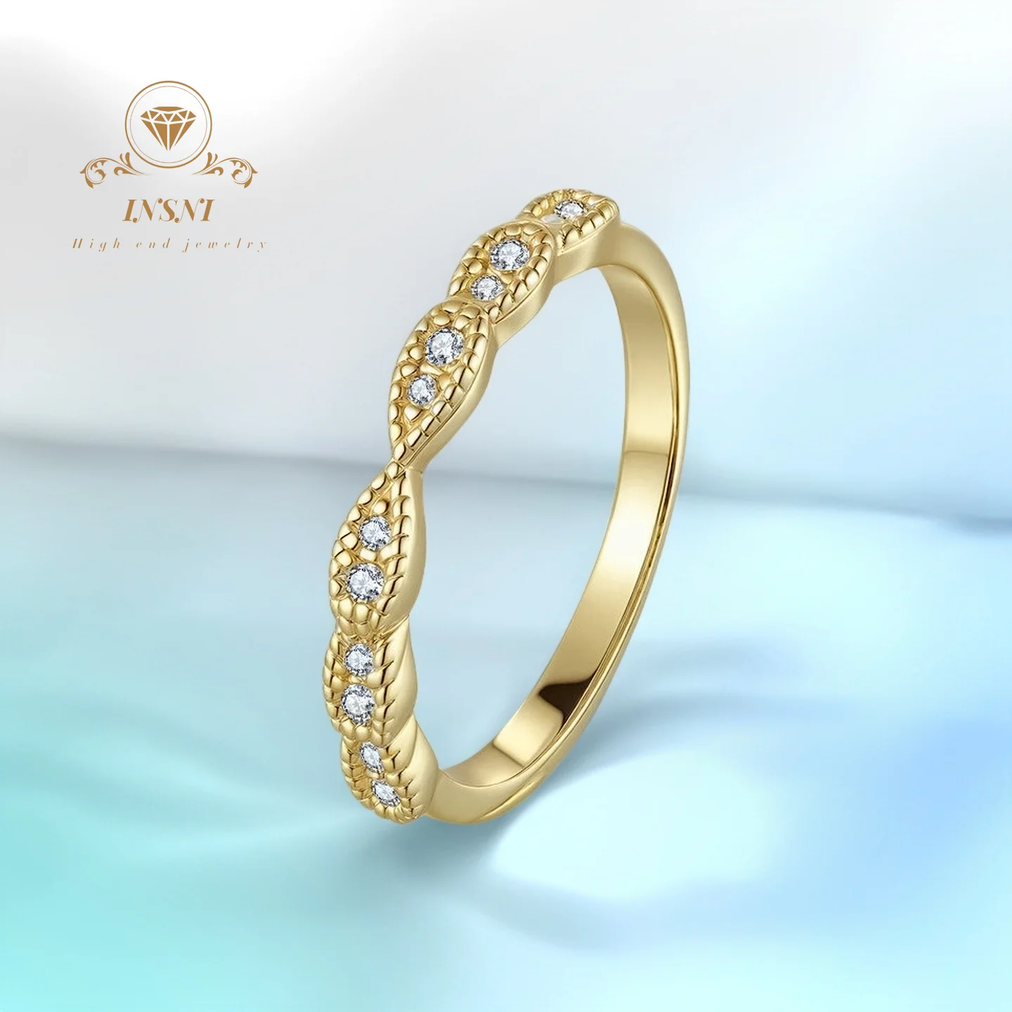 

Кольцо из серебра S925 с позолотой 18K и муассанитами, штабелируемое, для женщин. Сертифицированное, роскошное, элегантное, премиальное ювелирное изделие.