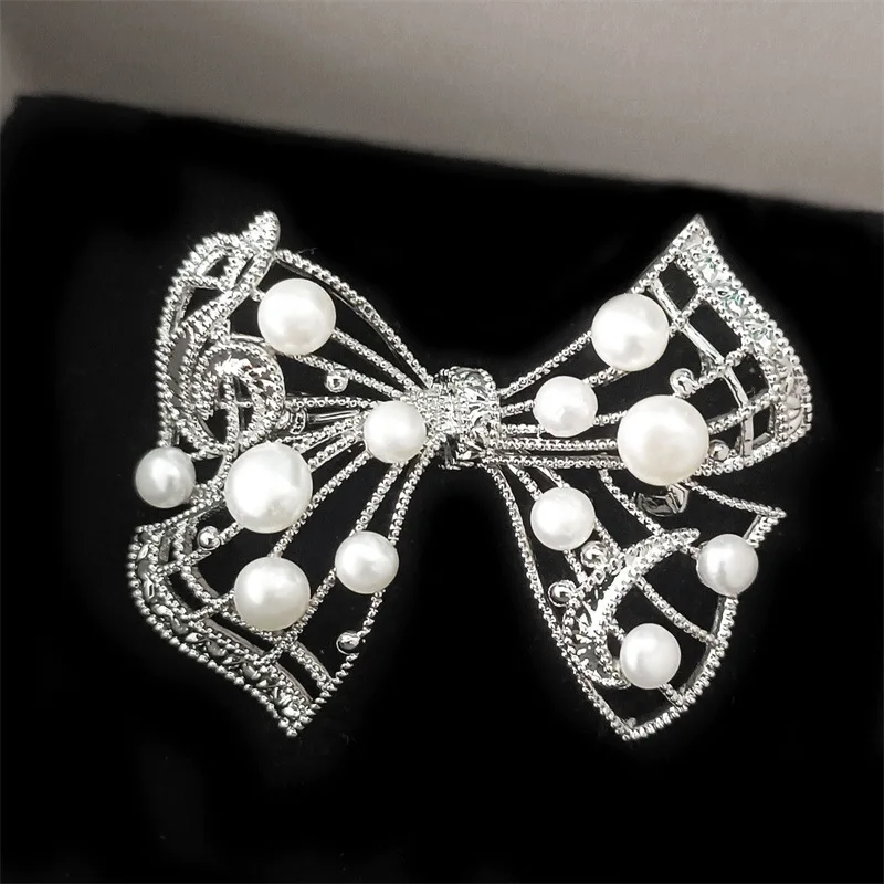 Music score bow knot pearl brooch pendant dual-purpose Mantianxing freshwater pearl hollowed out design fashion chest buckle