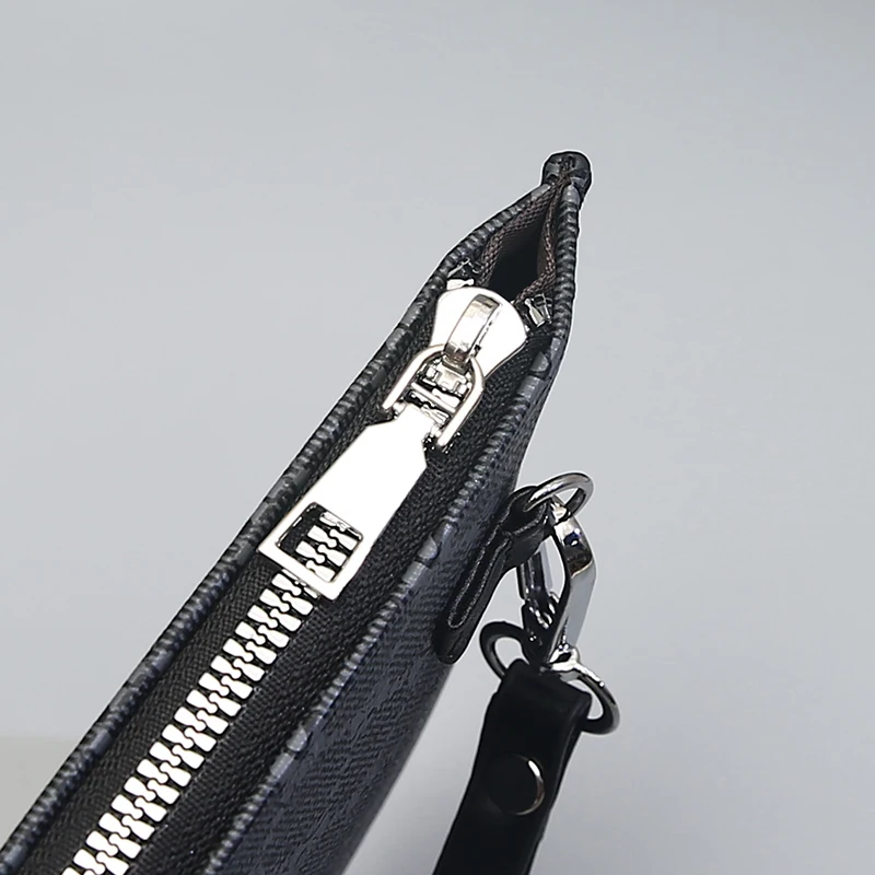Robusto bolsos de cuero para hombres para uso casual y de viaje