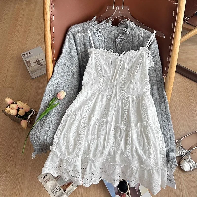 女性の夏のノースリーブホワイトレースドレス韓国スタイル甘いフリルボヘミアンホリデーショートミニドレスエレガントなレディーススリップドレス
