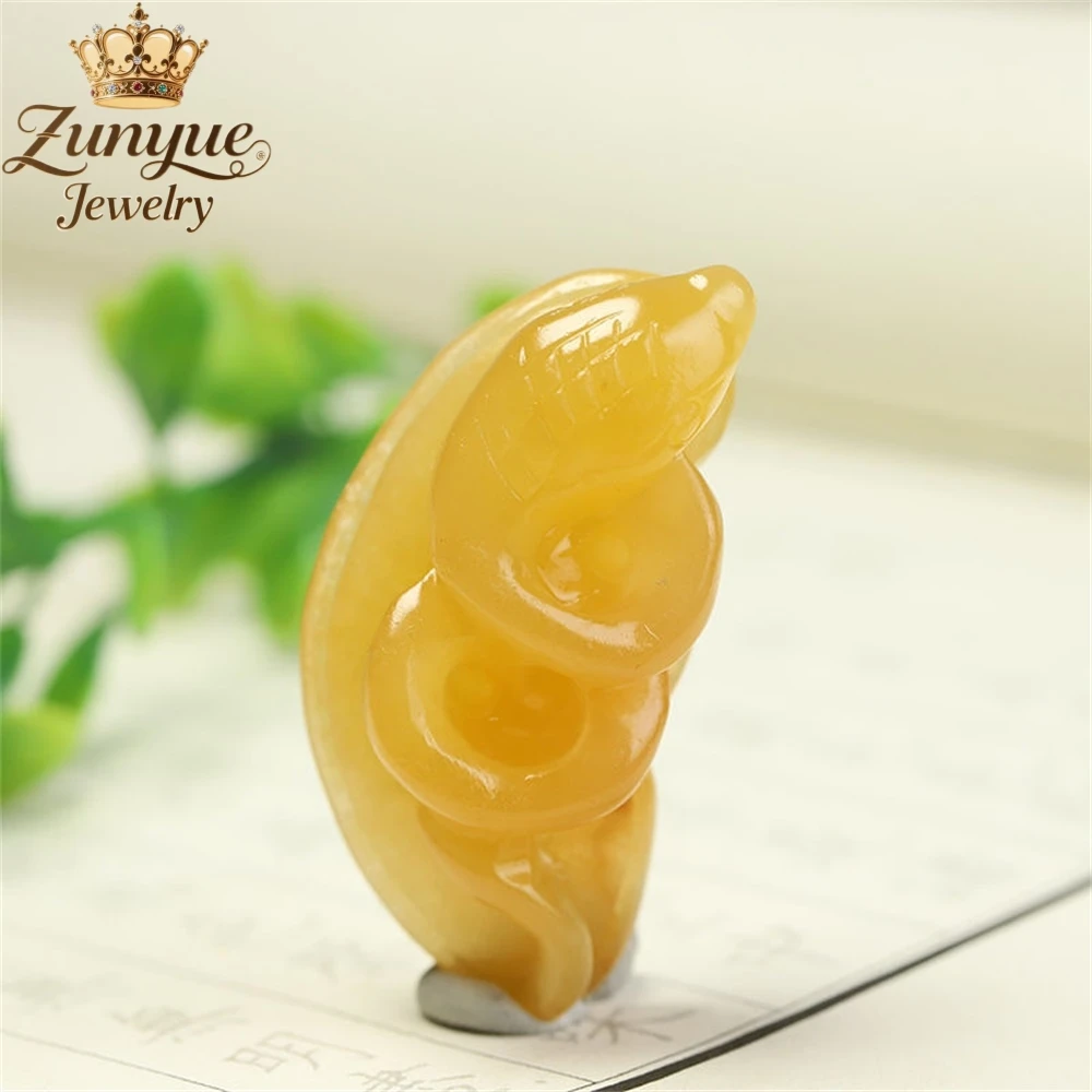 

Yellow Dragon Jade Three-Dimensional Zodiac Snake Pendant Luxury Quality Jewelry Fashion Jewelry Exquisite Elegant Charms Gift