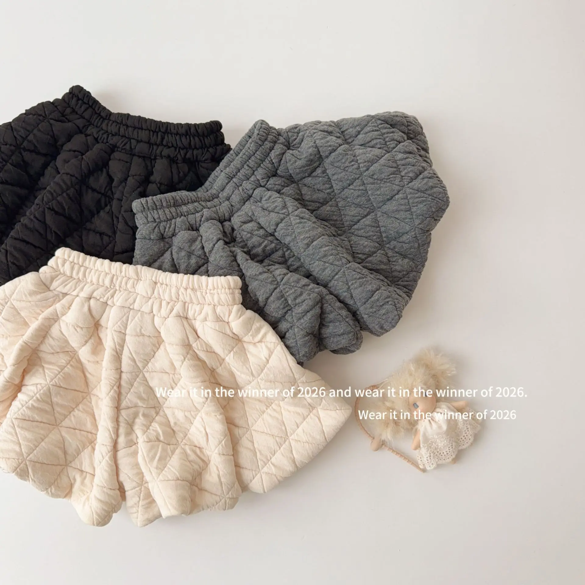 Girls Pants 2026 Autumn and Winter New Children's Clothing Korean Style Girl Baby Soft Waxy Rhomb Clip Cotton Bract Shorts - view 5