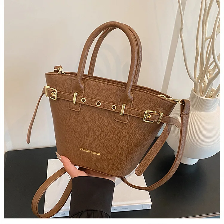 

2025 Fall Winter Viral Bucket Bag, Retro Chic Shoulder & Crossbody Bag for Women. Korean Style Small Top Handle Purse