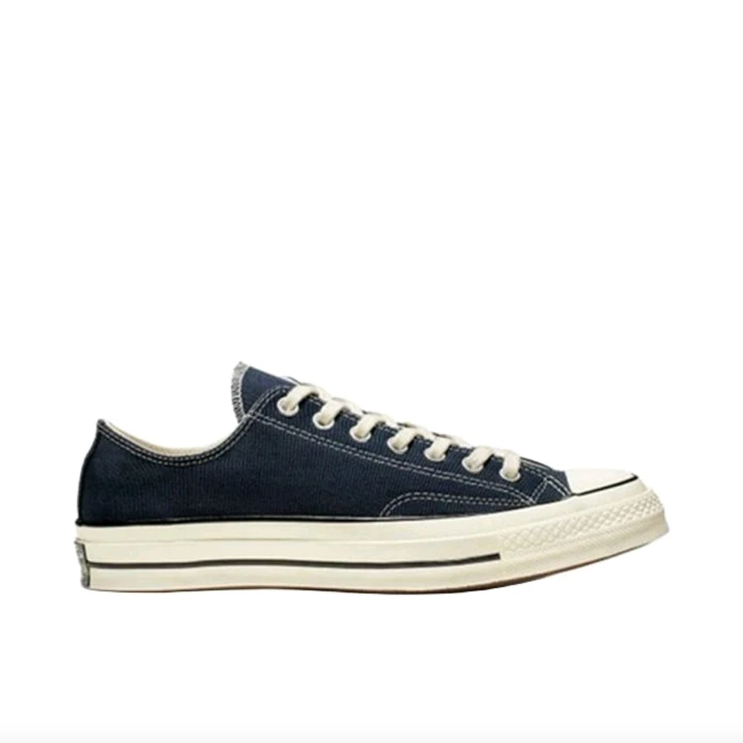 

Converse Chuck 70 Chuck Taylor All Star Men's and Women's Skateboarding Shoes, Versatile, Budget-Friendly Sneakers, Blue