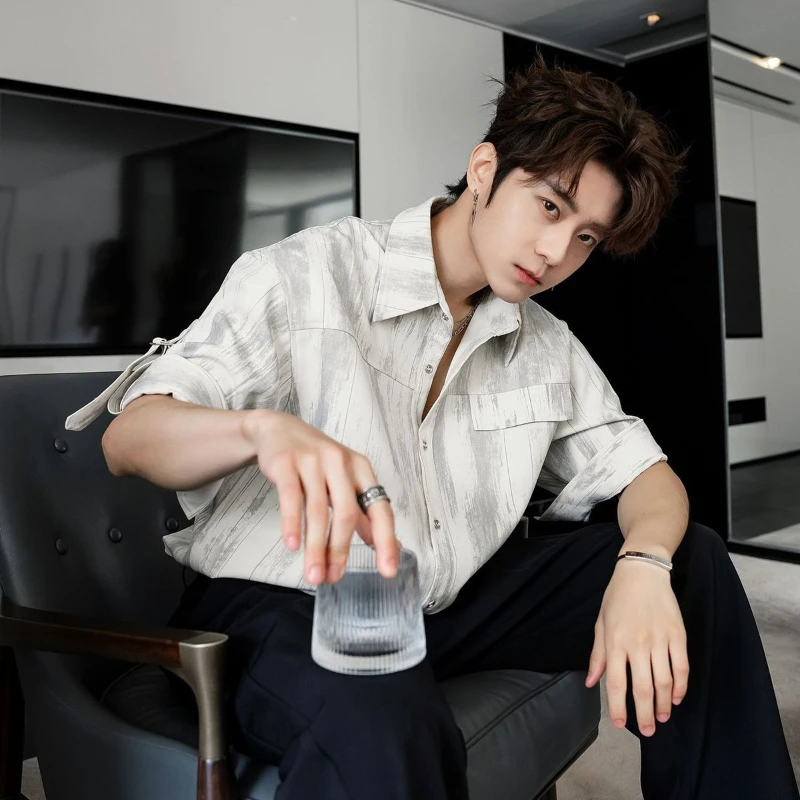 

Men's Summer Short Sleeve Shirt Stylish Casual Comfortable Top Versatile Trendy High End Design