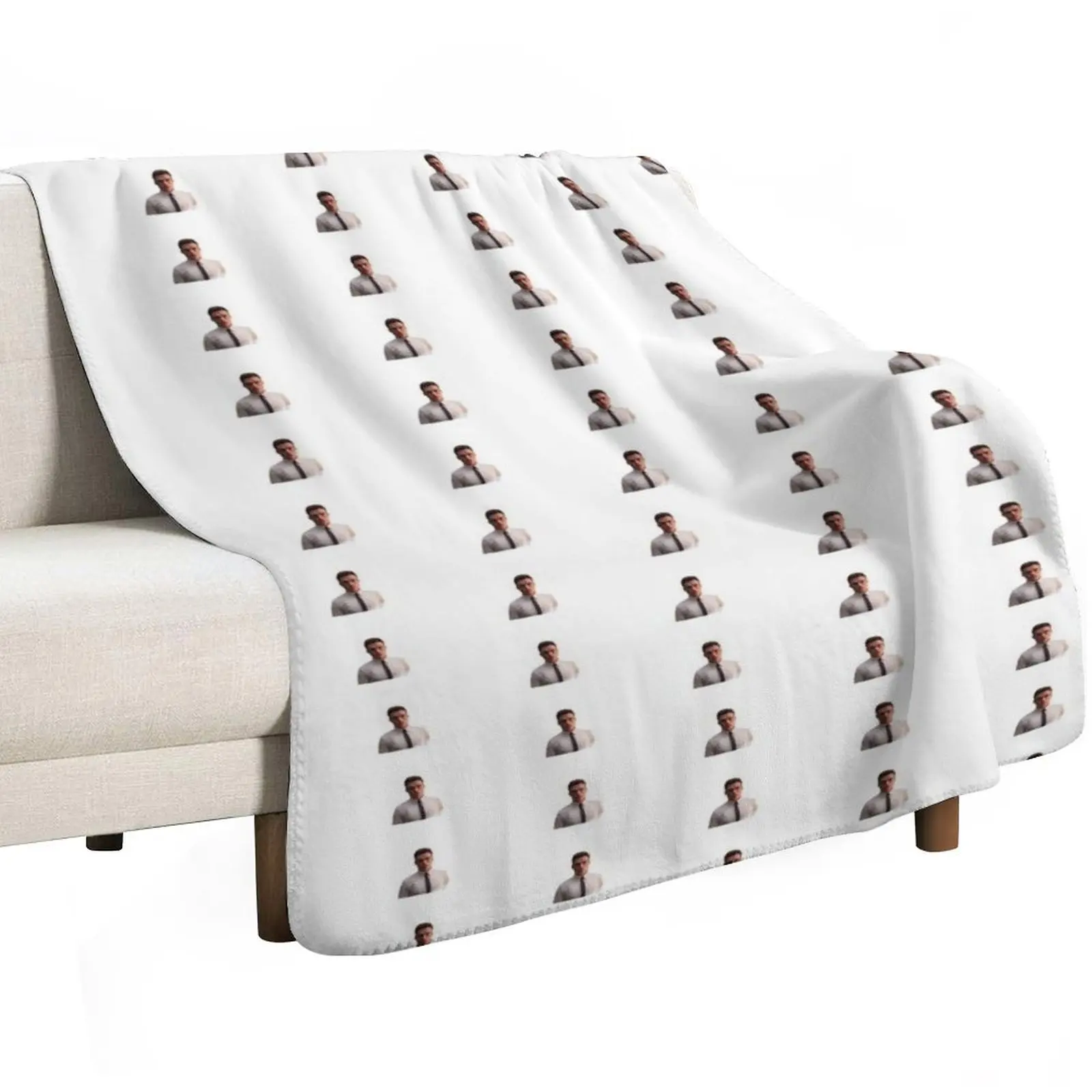 richard madden as David Budd Throw Blanket Quilt blankets and throws Luxury Brand Softest Blankets For Sofas Blankets
