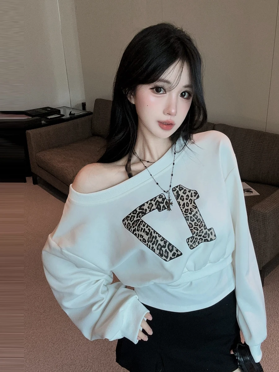 Retro Spicy Girl Sleeveless Hoodie Short Printed Neck Design plus Size Women's Fashion Set Autumn Inner Wear Hanging Neck Two...