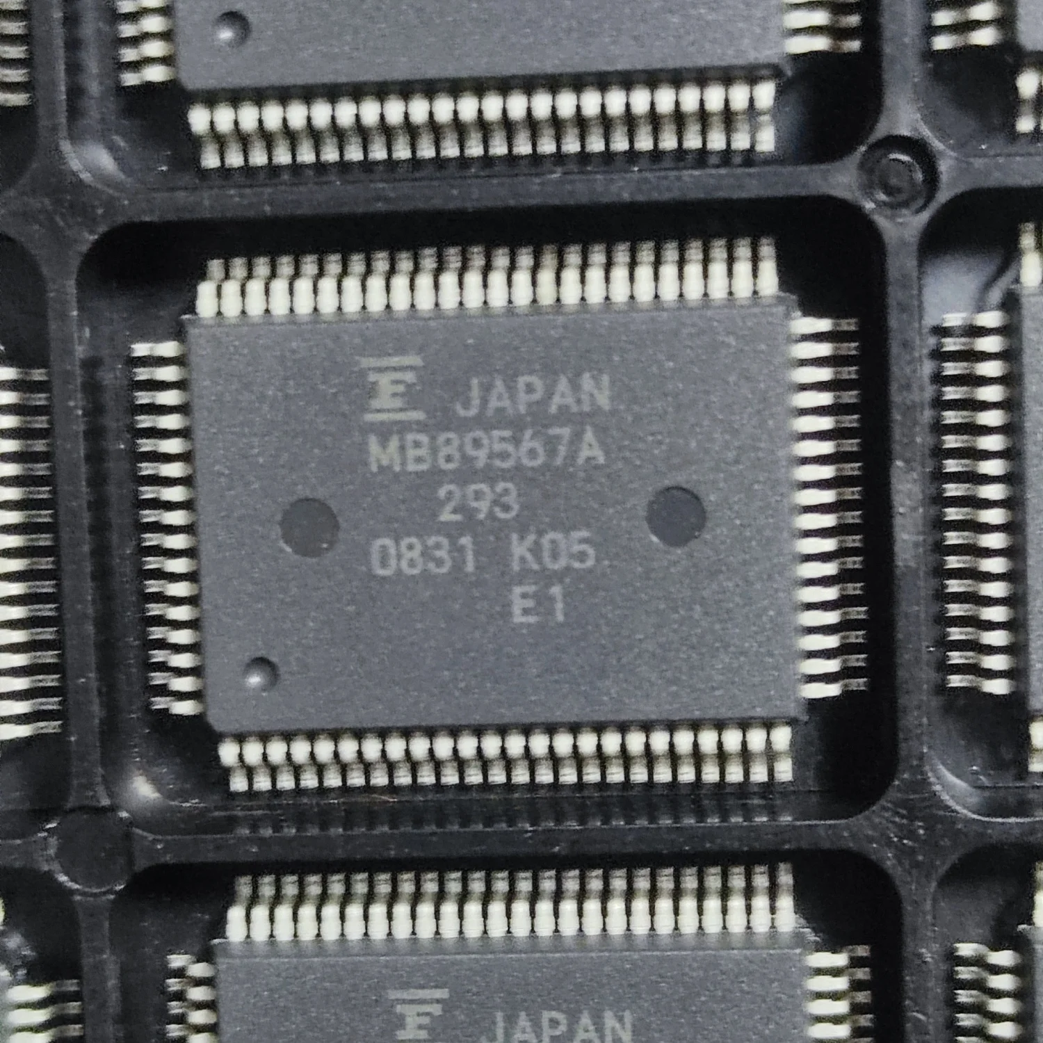 

1~10 шт./лот MB89567A MB89567APF QFP80 MB89567 100% новый оригинал.