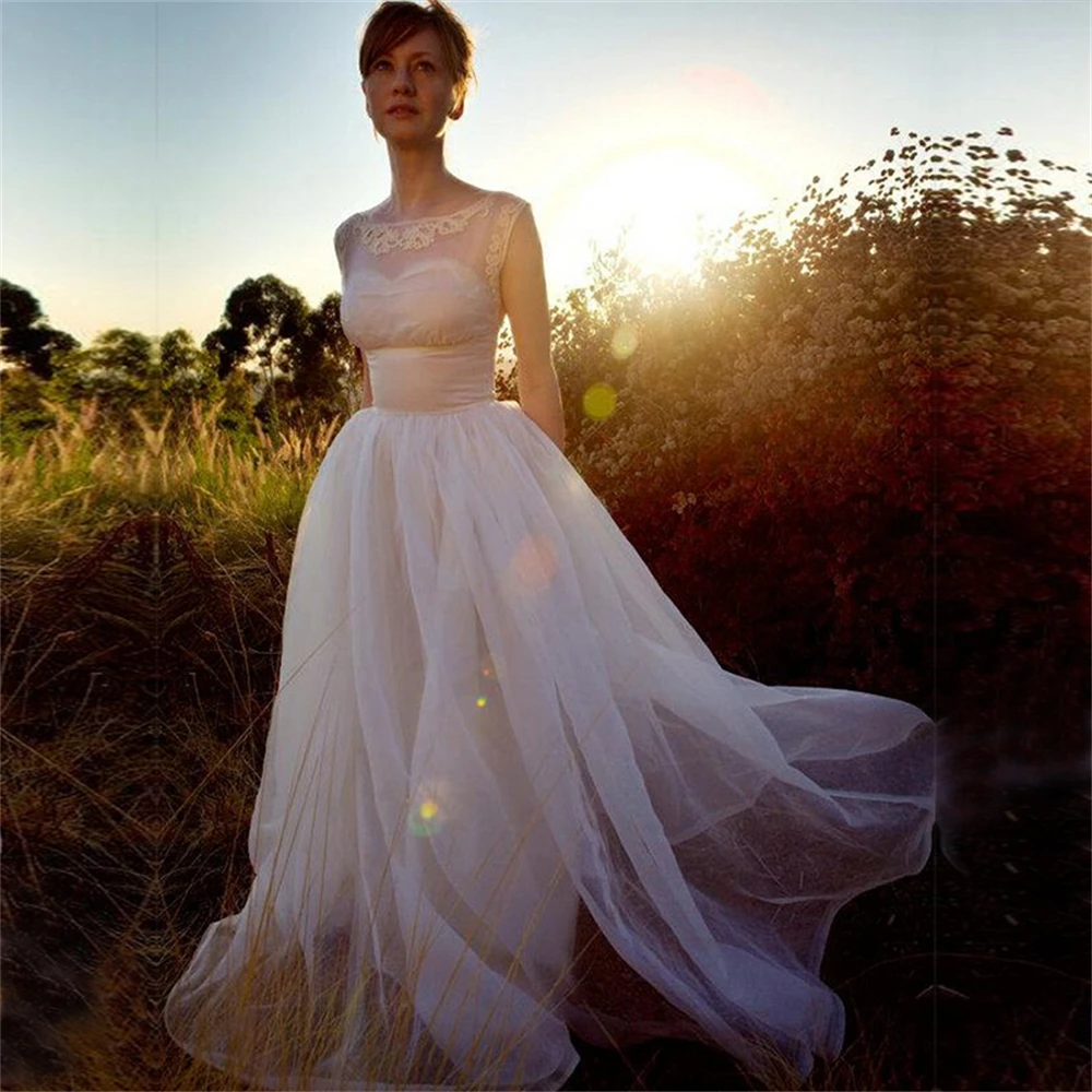 Customized ZJ9018 Lace Appliques Princess Bohomian Beach Wedding Dress for Women 2025 O-Neck A-Line Bride Gown