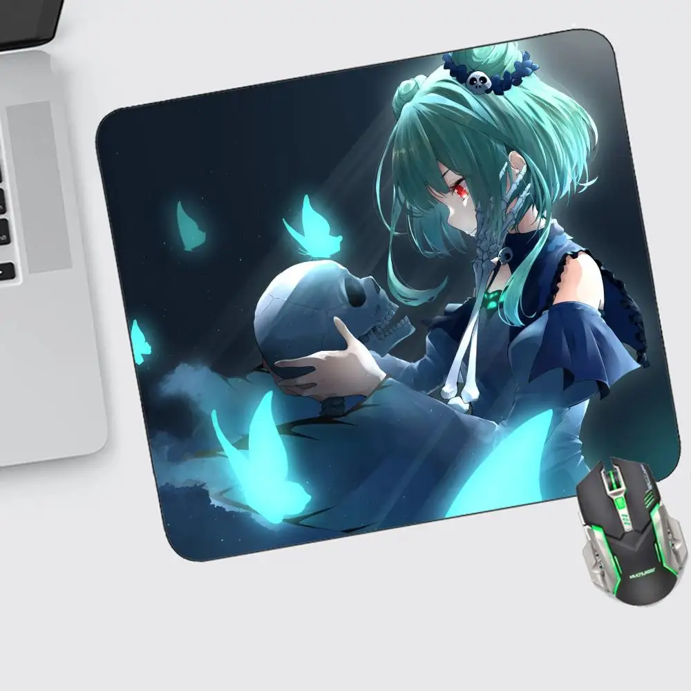 

Anime Hololive Mouse Pad Small Gaming Accessories Keyboard Computer Offices Desk Mat Pc Gamer Non-slip Rubber Mousepad