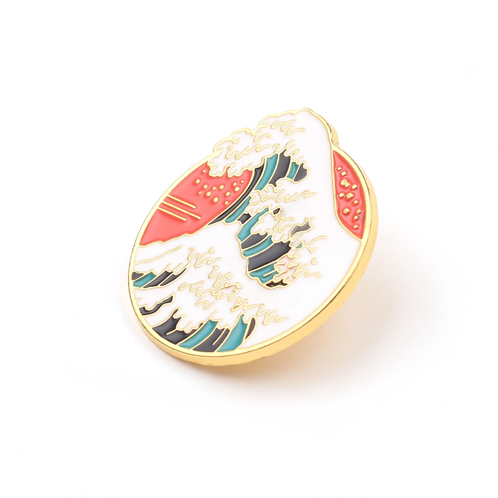 The Great Wave Brooch On The Collar Round Enamel Pin the Coast of Kanagawa Badges Hokusai Painting Art for Women Men Jewelry