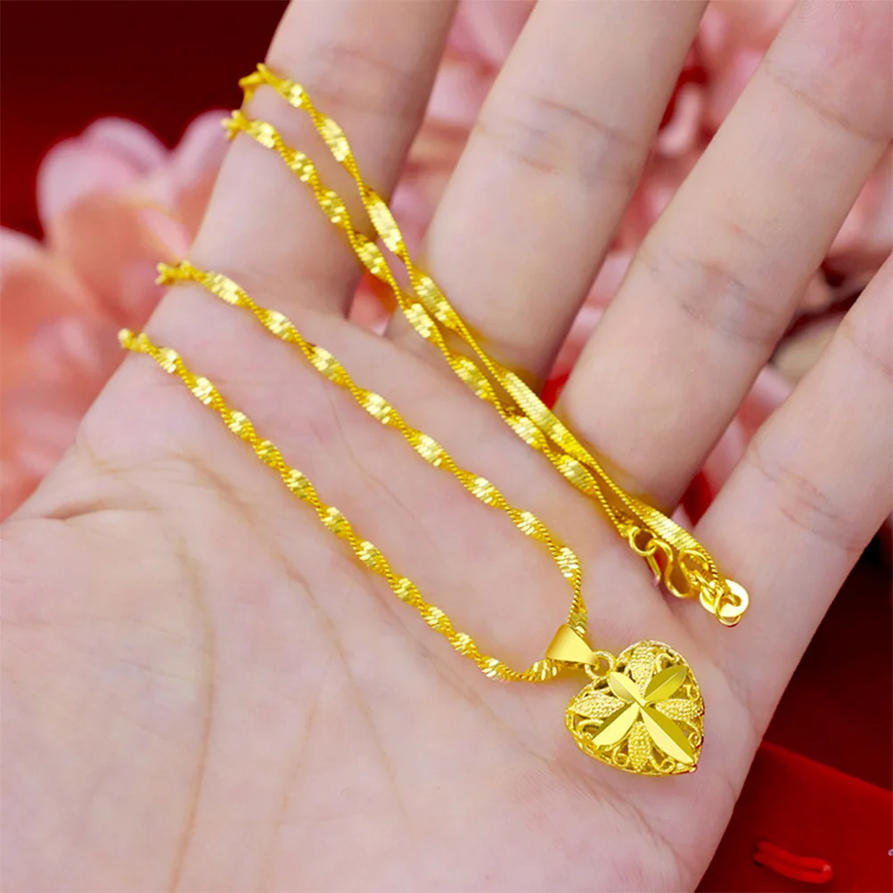 

1Pcs Imitative Gold Necklace Durable Shape Pendant Fashionable Women Jewelry Golden Collarbone
