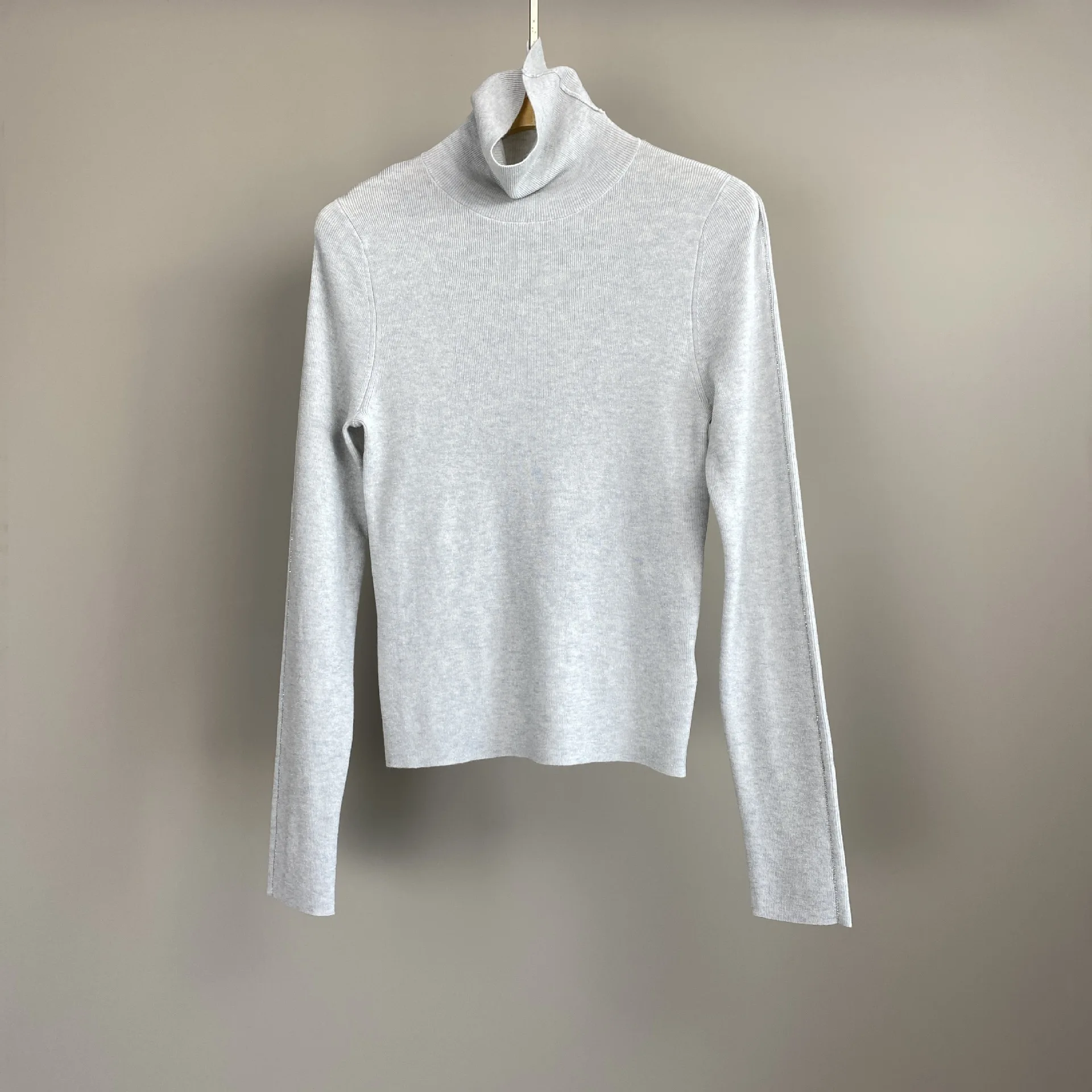 

2025 Autumn And Winter New Beaded High Collar Gold Thread Wool Sweater Fashionable Slim Pullover Sweater