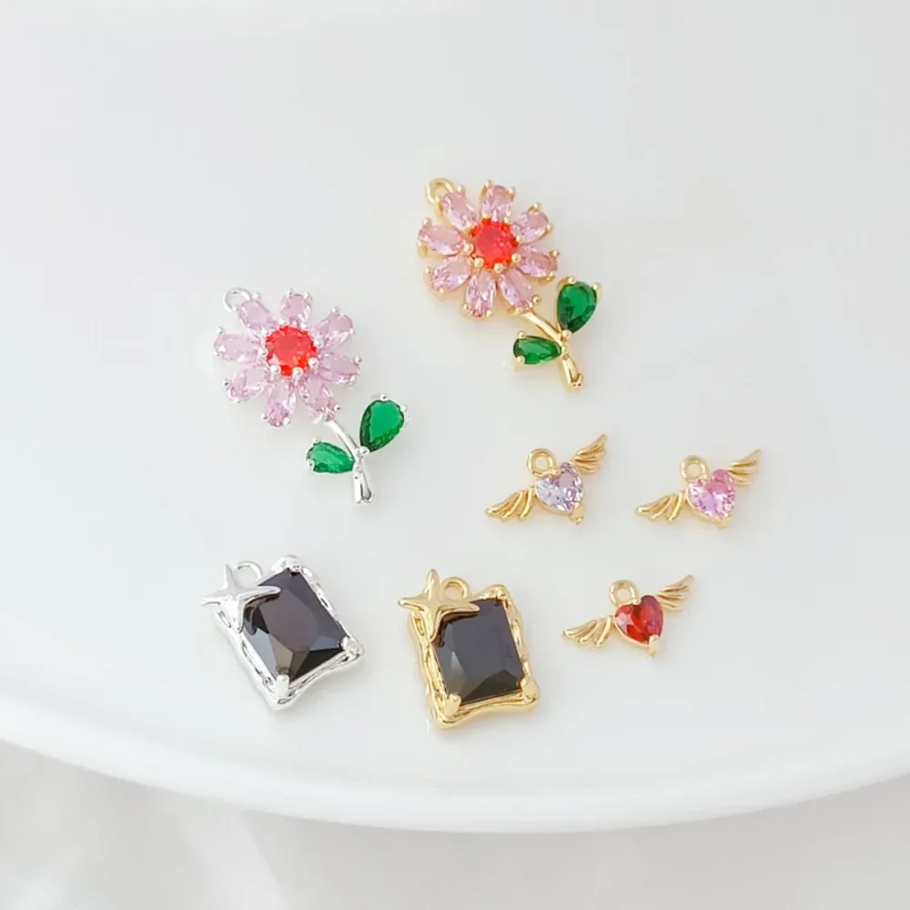 

14K Gold-plated Zircon Inlaid Small Daisy Pendant, Small Heart Square Pendant, DIY Handmade Jewelry Pendant