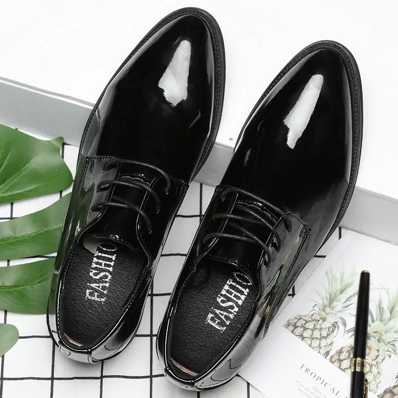 Autumn Winter Bright Upper Business Patent Leather Dress Shoes Man 2024 Trend Elegant Social Shoe for Men and Classic Party 39