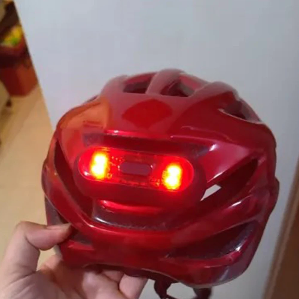 Motorcycle Warning Light Rechargeable LED Helmet Light Night Cycling Safety Signal Light Universal Bicycle Taillight Rear Lamp