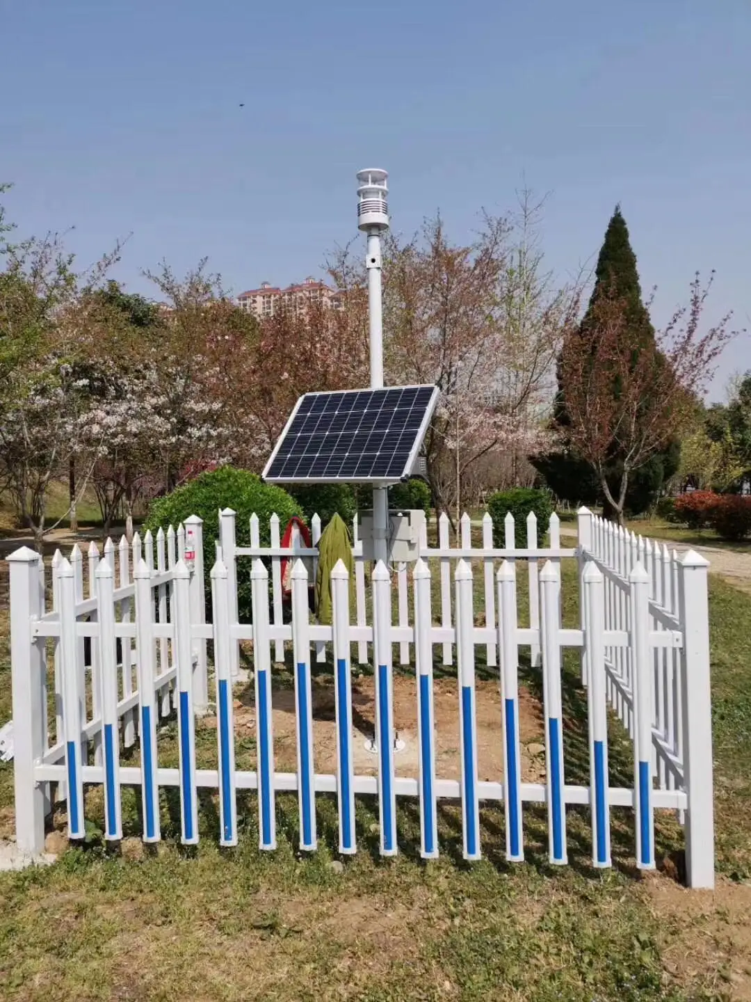 2026 In stock Honde OEM Integrated High-Precision Real-Time 7 in 1 Outdoor Weather Station Supports Remote Monitoring Via Cloud