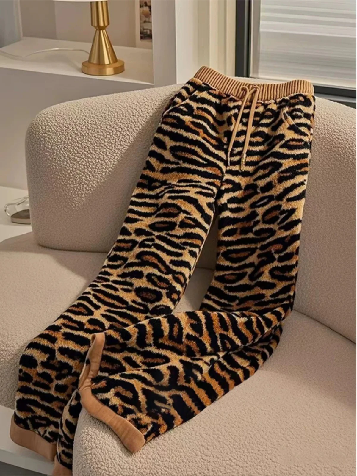  Leopard Print Plush Wide Leg Pants Women's Winter Small Size Lazy Loose Straight Casual Thickened Fleece Trousers