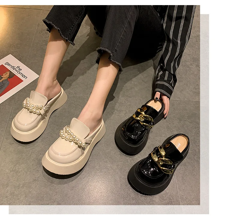 2022 Platform Mule For Women New Slippers Loafer Chunky Golden Chains Leather Pearl Loafer Thick Bottom Ladies Luxury Sandals