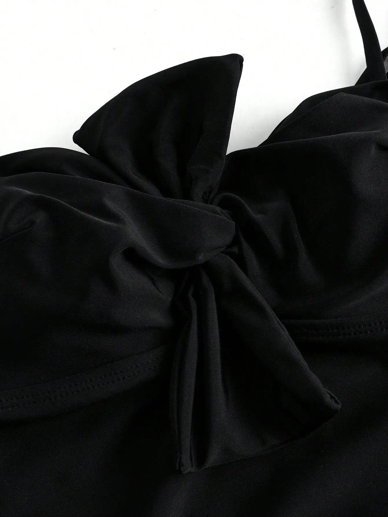 

Женский цельный купальник с бантом и юбкой-накидкой для пляжного отдыха