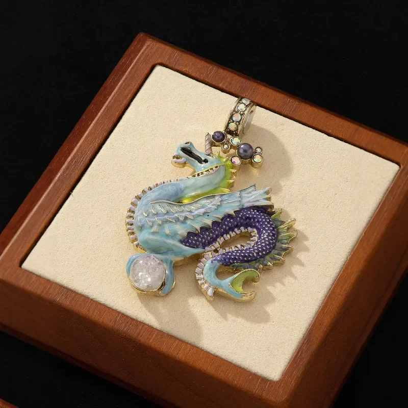 New medieval Vintage enamel pendant, retro style craftsmanship, blue cartoon dragon magnetic alloy pendant.