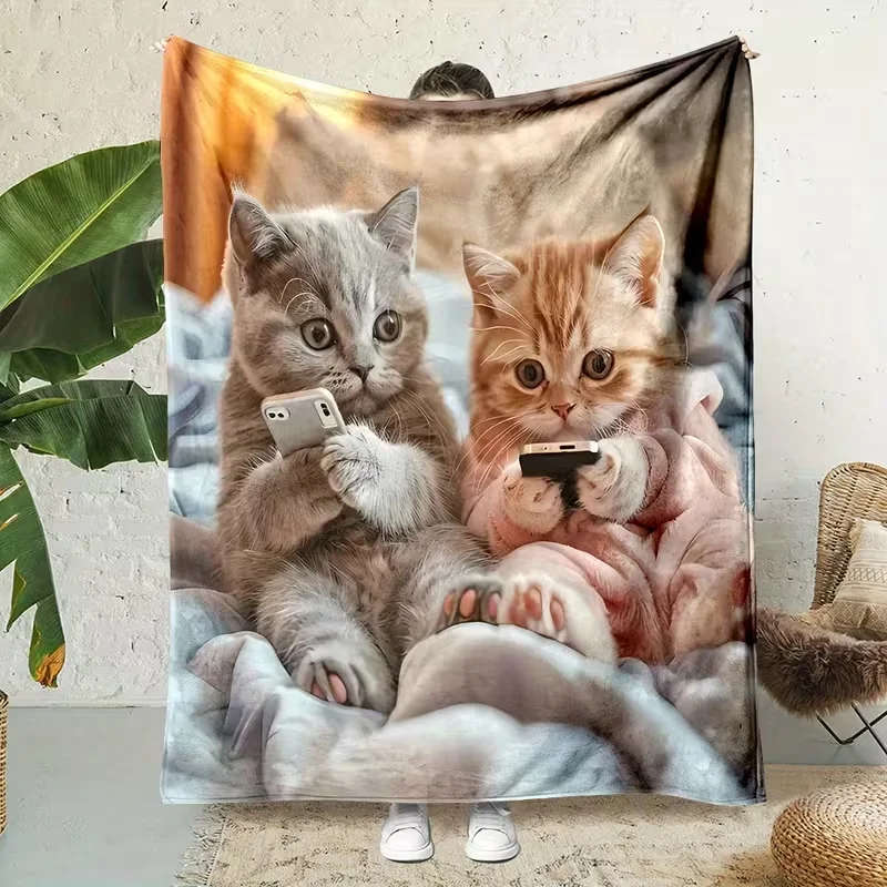 Contemporary Cartoon Cat Print Digital Flannel Throw Blanket Non-Woven, Reversible, All-Season, Soft, High-Density Blanket