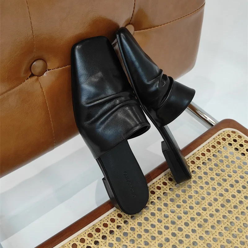 

2024 new leather bun head half drag Mueller shoes a slip-on loafers retro outside to wear slippers women