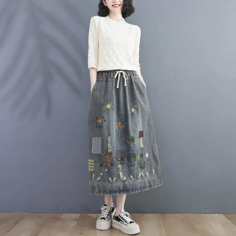 Korean Vintage Embroidered Denim Skirt Slim Versatile High Waist Spring And Autumn A-Type Women Jeans Saias Midi Faldas T048