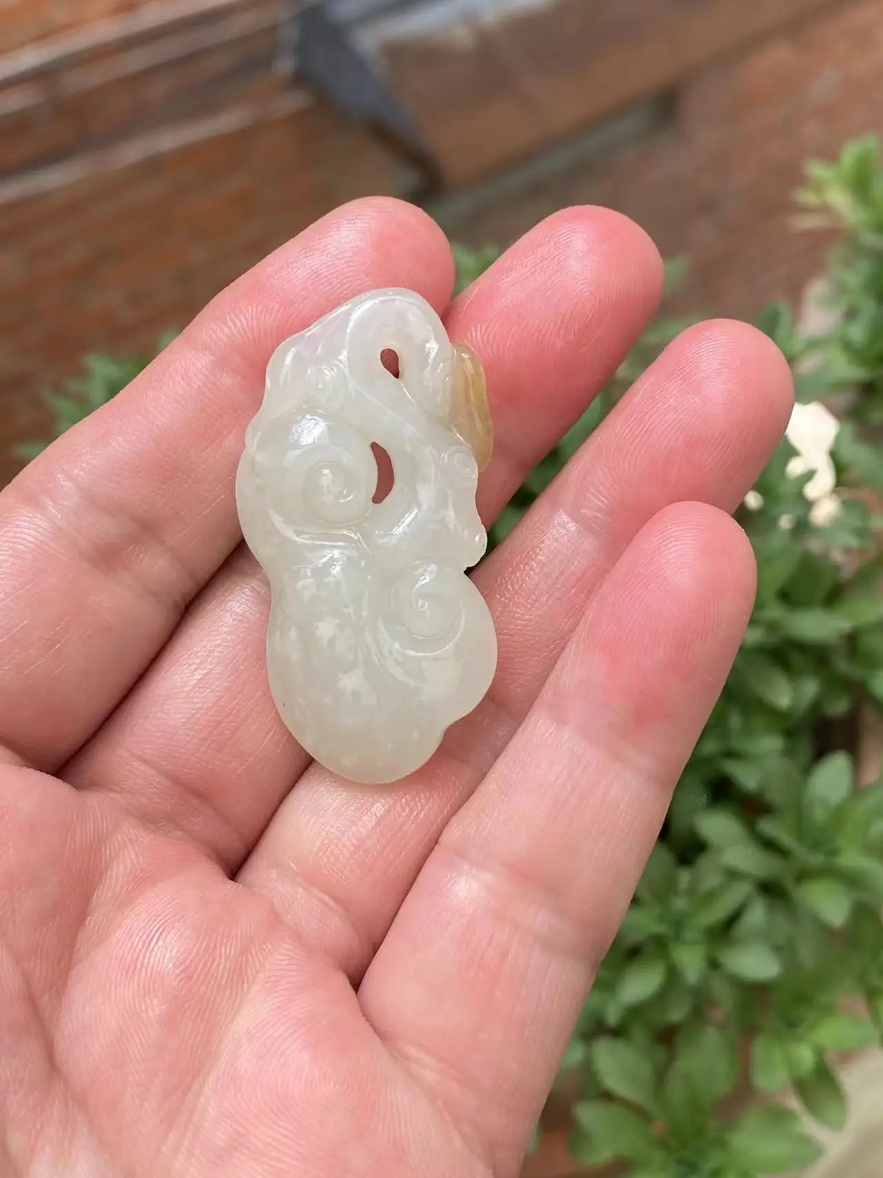 

Natural 100% real white hetian jade pendant necklace Carving Cloud pattern pendants Gifts for men and women jewelry Bless peace