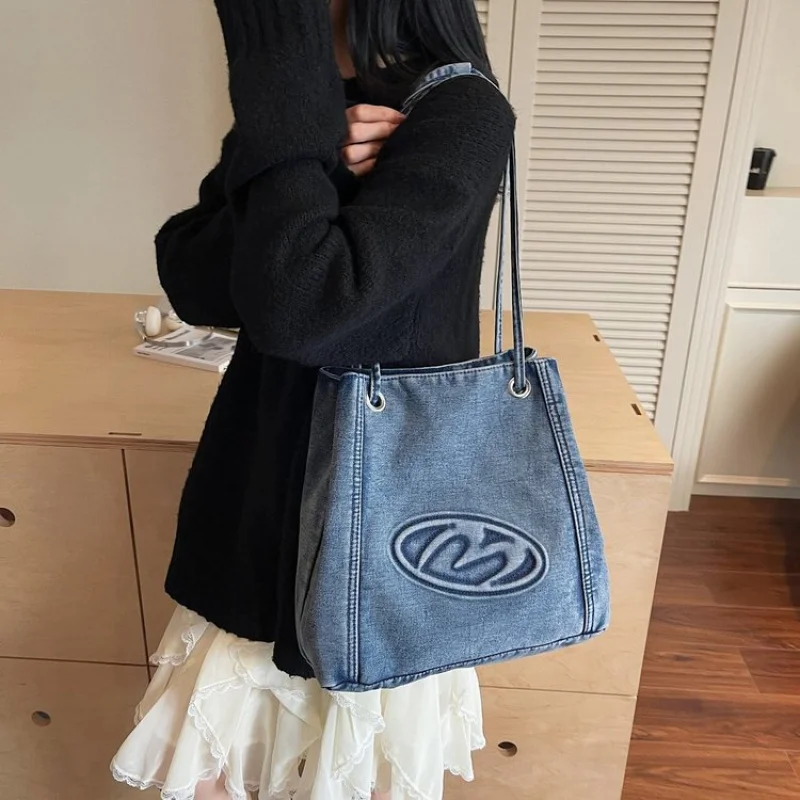 

Luxury Brand Women's Crossbody Bag Premium Leather Shoulder Handbag Ladies Elegant Designer Tote Purse