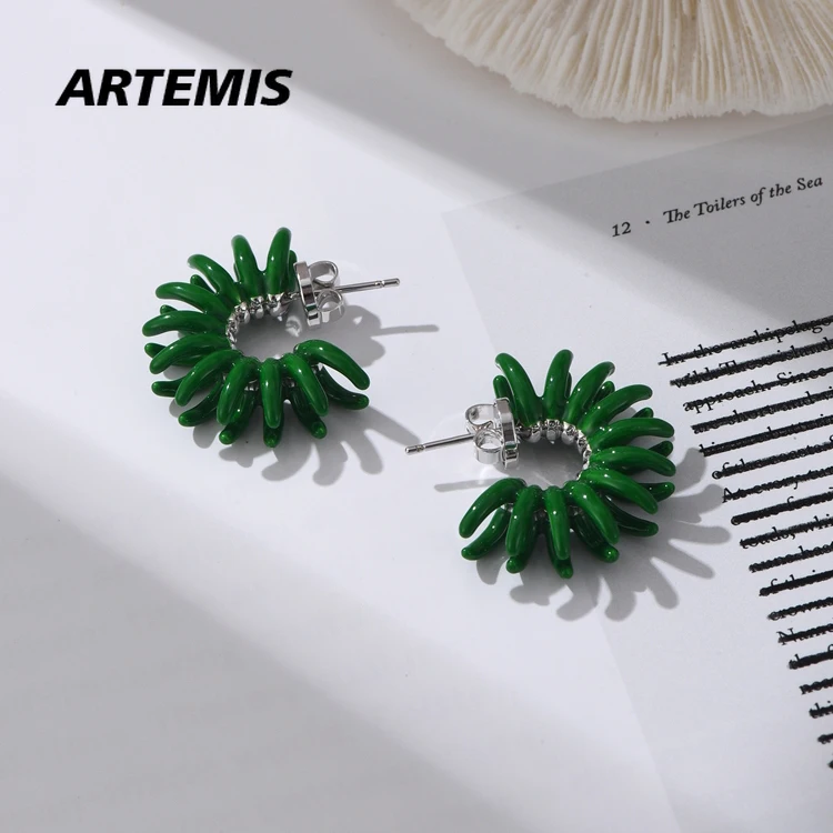 

2023 New Europe America Brand Irregular Blackish Green Earrings Women Famous Designer Luxury Jewelry Trend