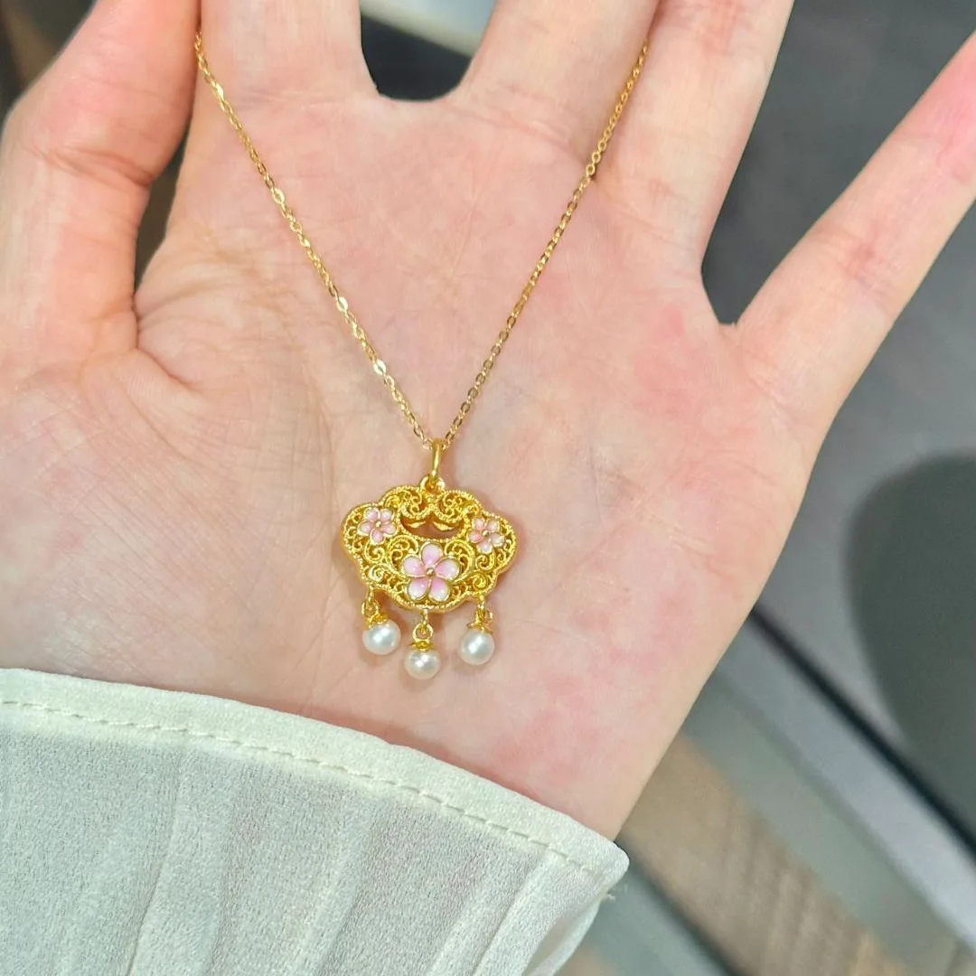 New in Classical Pink Peach Blossom Ruyi Lock Pendant Hollow out Tassel Pearl Necklace Exquisite Wedding Jewelry Gift for Women