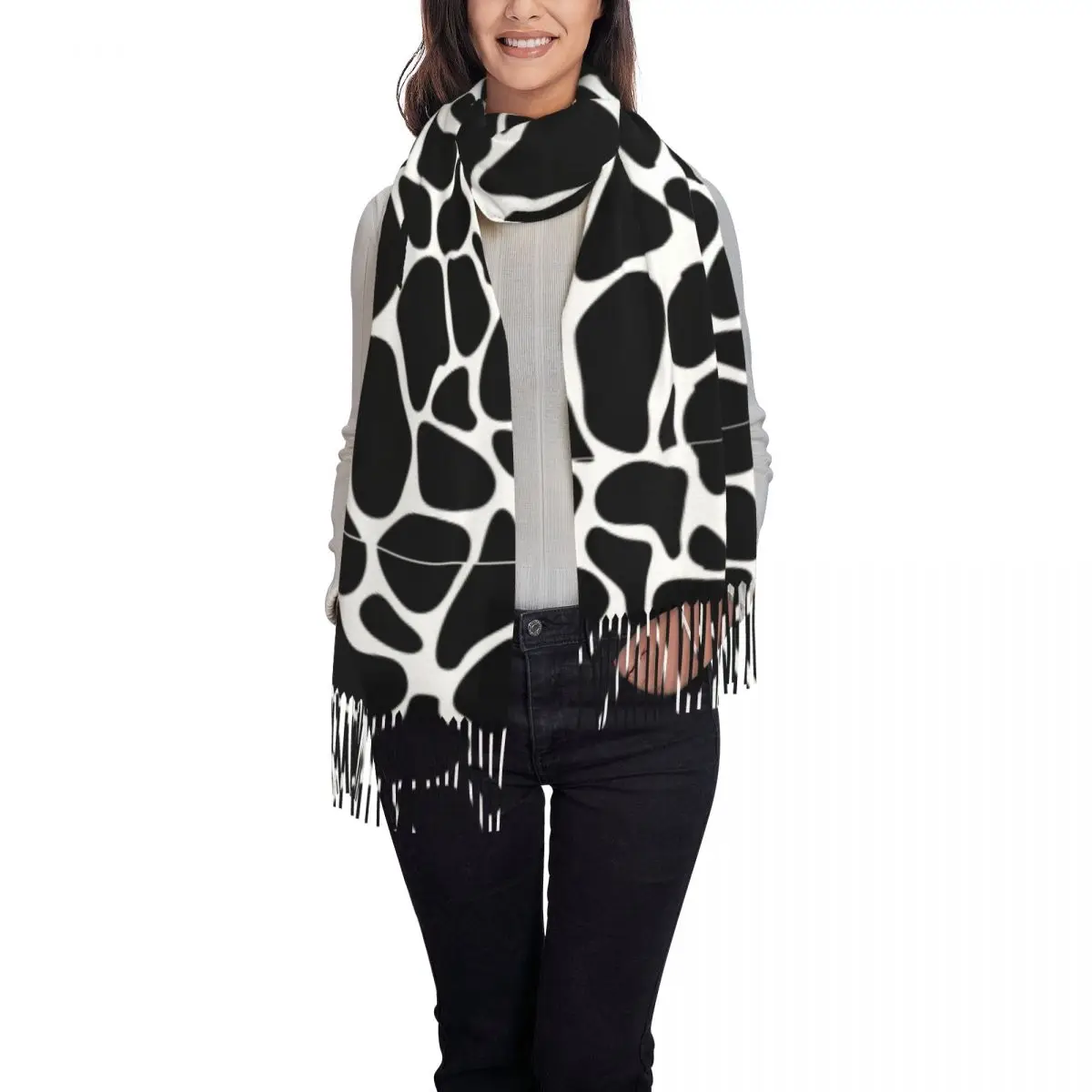 الفاخرة أبيض وأسود جلد البقر نمط شرابة وشاح المرأة شتاء دافئ شالات يلتف الأوشحة النسائية