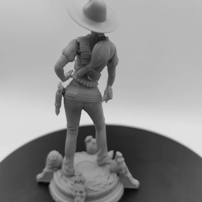 Figura de resina Gypsy Gun Girl, escala 1/24, 85mm de altura general, Kit de modelo ensamblado, Diorama sin montar y figuritas sin pintar, Juguetes