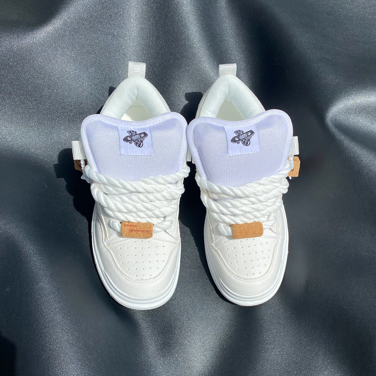 Retro All-White Sneakers Trendy White Thick-Soled Loafers Large Size Shoes Men's Breathable Versatile Casual Sneakers Unisex Style