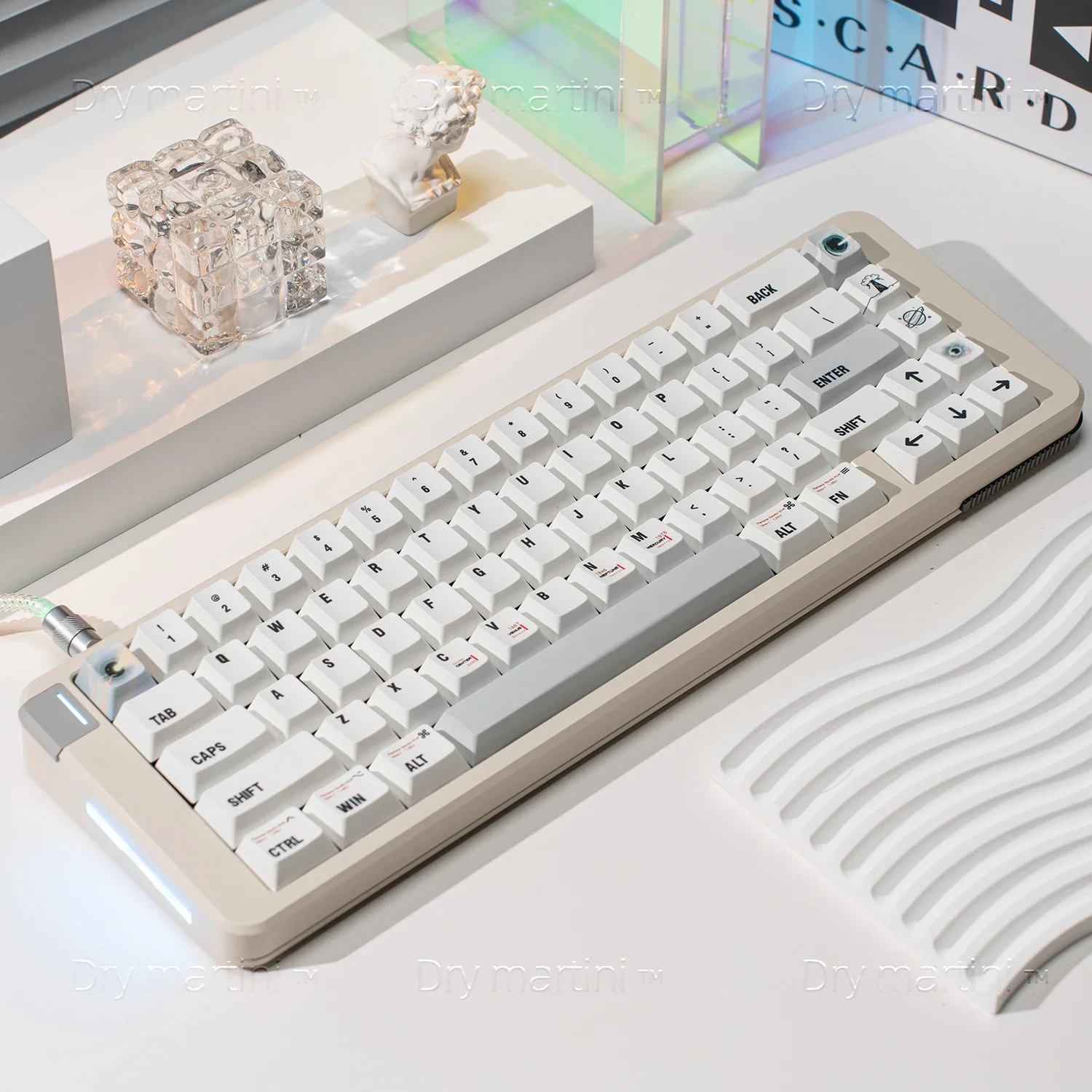 

Bright Minimalist Wind Keycap Original Sublimation MO Simple Mechanical Keyboard Cap 61 68 75 87 100 108