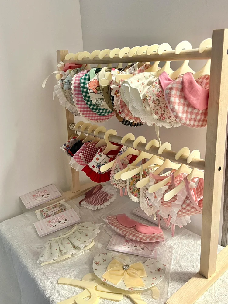 Pet Clothes Hanger …