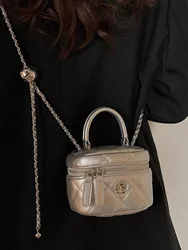 Silver Bag for Women 2024 New Fashion Lingge Embroidered Thread Single Shoulder Small Square Bag Mini Chain Crossbody Bucket Bag